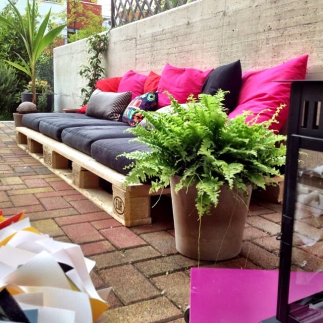 10+ Adorable Seating Areas For Outdoors