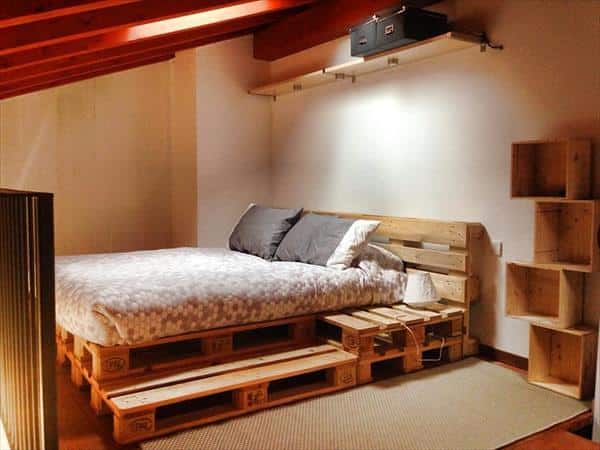 25+ Ingeniously Beautiful DIY Pallet Bed Designs