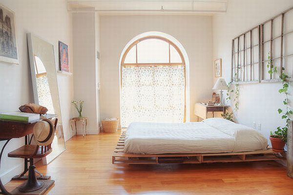 25+ Ingeniously Beautiful DIY Pallet Bed Designs