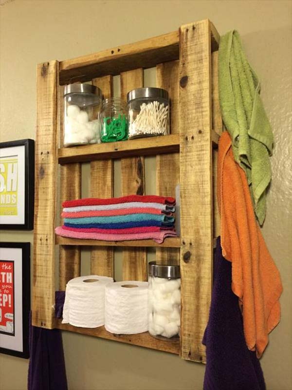 25+ Fantastic DIY Bathroom Pallet Projetcs