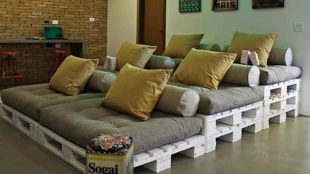 15+ Incredibly Clever Pallet Furniture Ideas