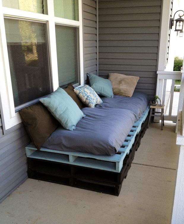 15+ Incredibly Clever Pallet Furniture Ideas