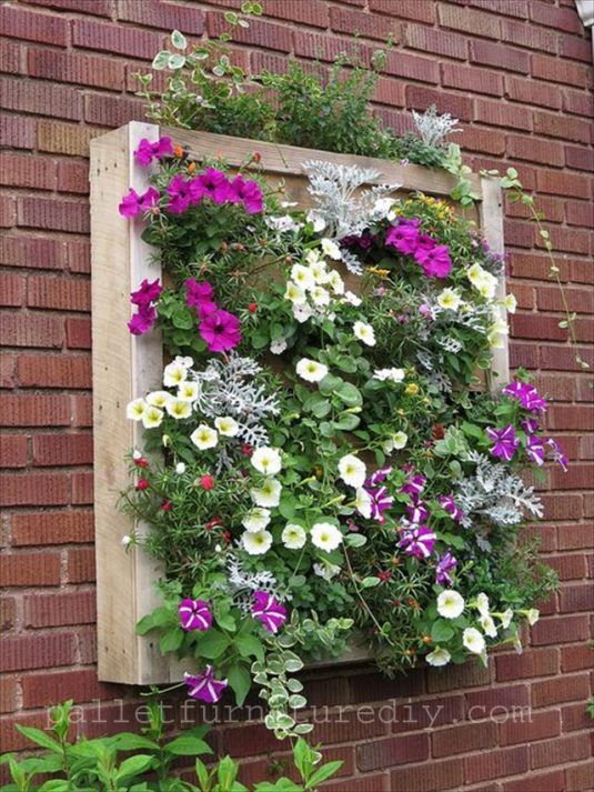 15+ Fantastic DIY Pallet Planters