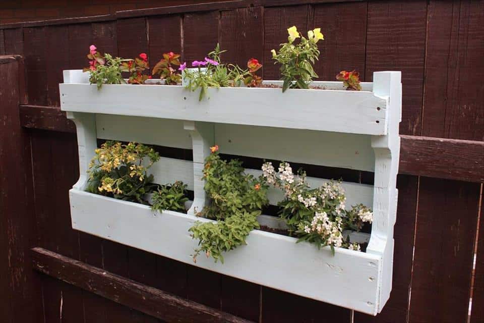 15+ Fantastic DIY Pallet Planters