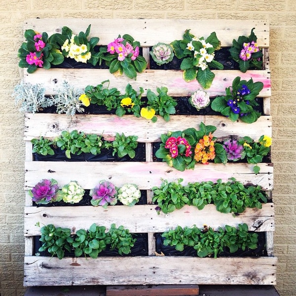 Awesome DIY Pallet Planters