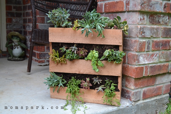 Awesome DIY Pallet Planters