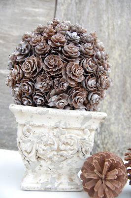 40+ Creative Pinecone Crafts for Your Holiday Decorations