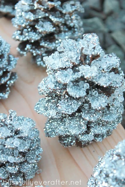 40+ Creative Pinecone Crafts for Your Holiday Decorations