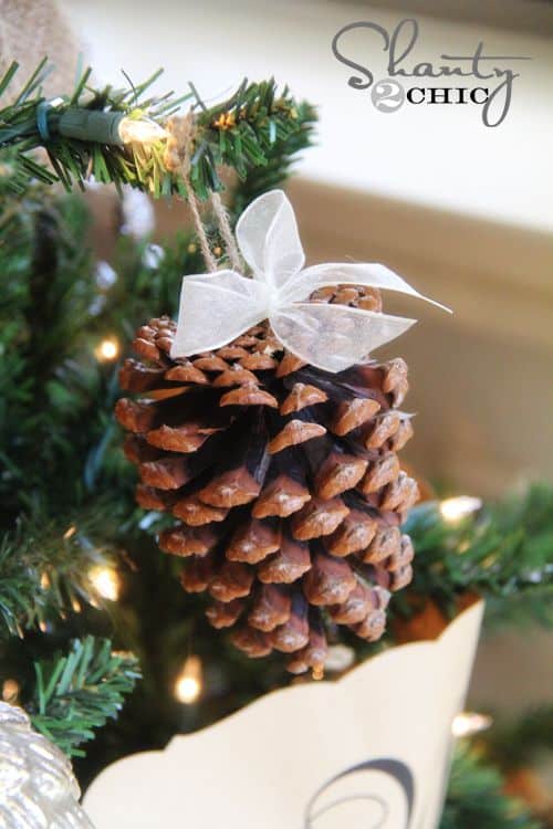 40+ Creative Pinecone Crafts for Your Holiday Decorations