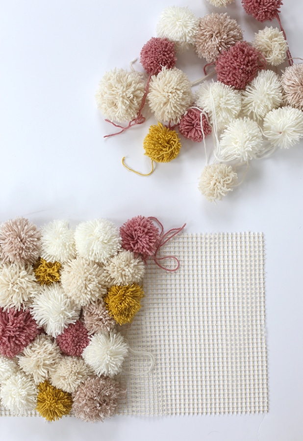 15+ Adorable Pom Pom Decor Ideas