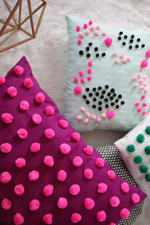 15+ Adorable Pom Pom Decor Ideas