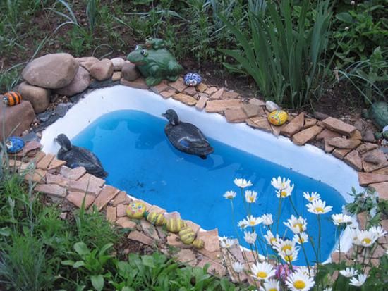 Bathtubs turned into beautiful ponds for your garden