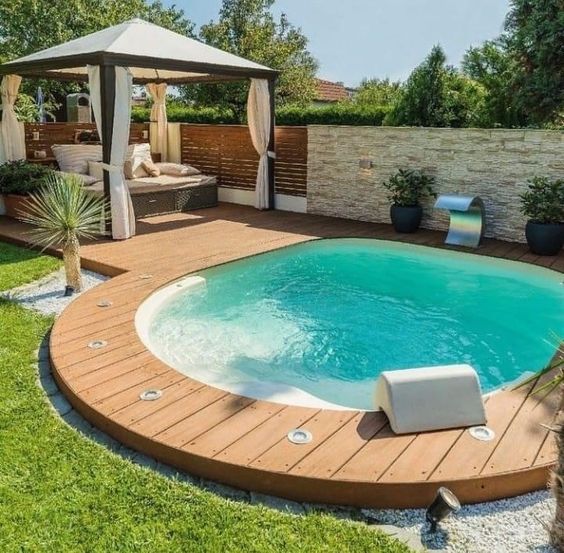 pool deck decorating ideas 5