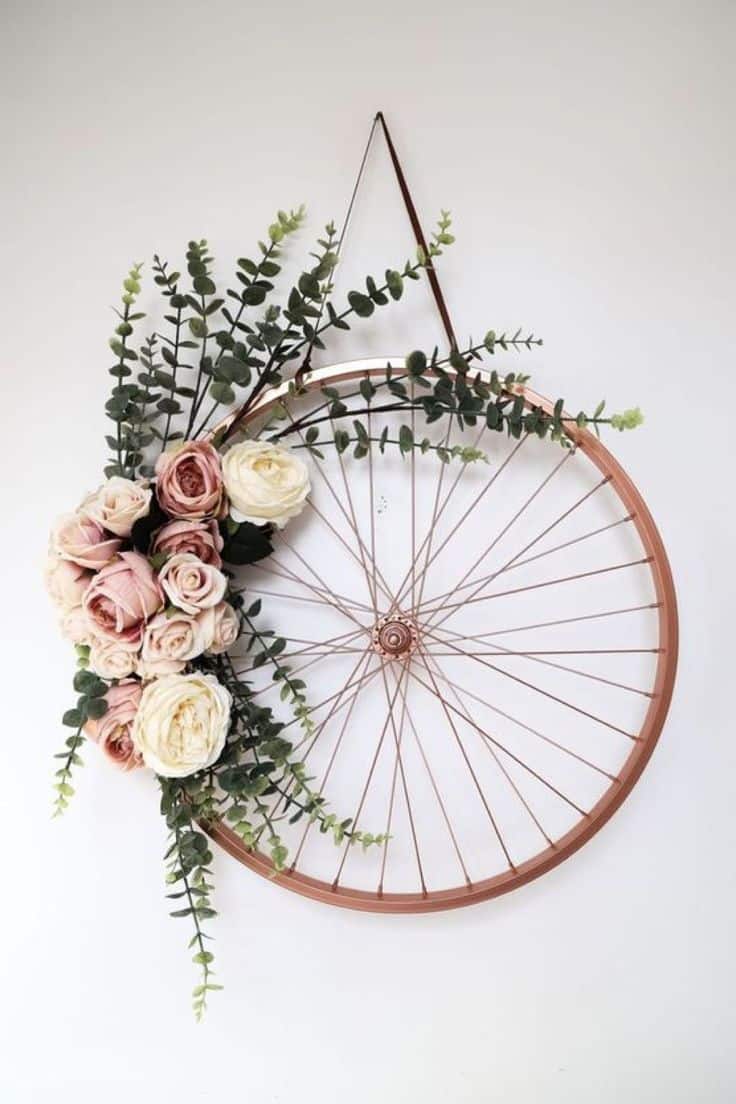 From Trash to Treasure: Innovative Crafts with Bicycle Wheels!