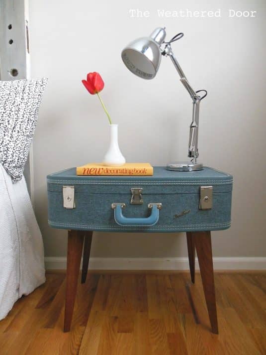 15+ Decorating Ideas With Repurposed Old Suitcases