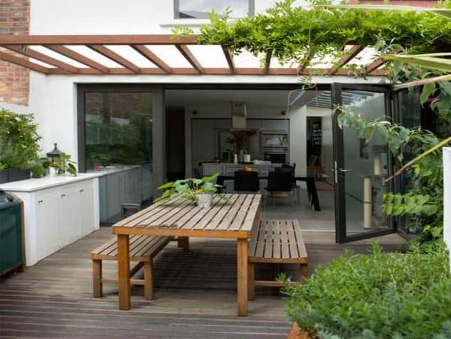 13+ Stunning Roof Top Balcony Garden Design