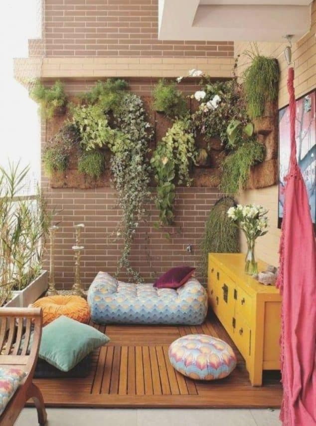 13+ Stunning Roof Top Balcony Garden Design