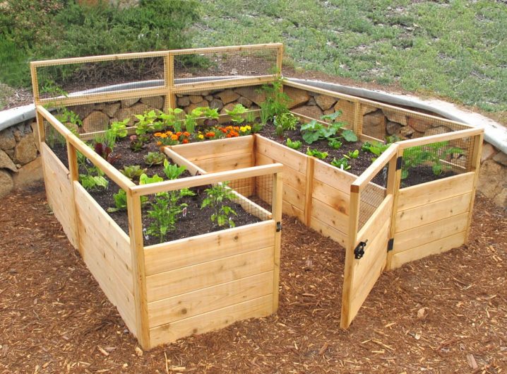 15+ DIY Uniquely Shaped Raised Bed Gardens