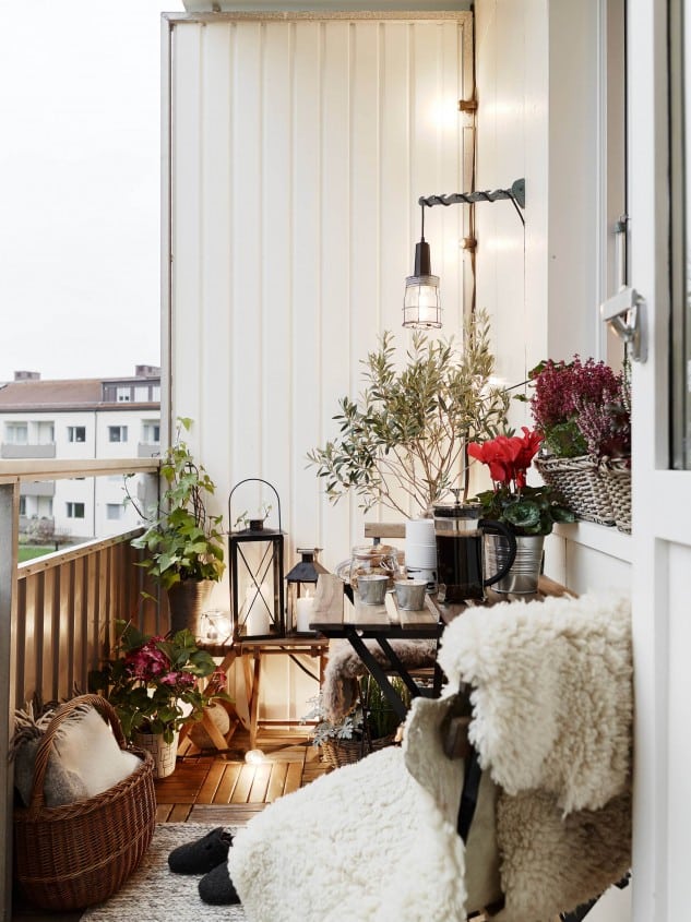 15+ Superb Small Balcony Designs