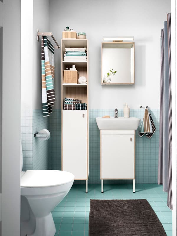 Decor Ideas That Make Small Bathrooms Feel Bigger