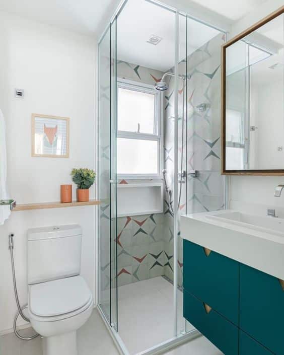 small bathrooms with showers 10