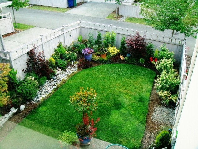 small garden ideas with grass picture