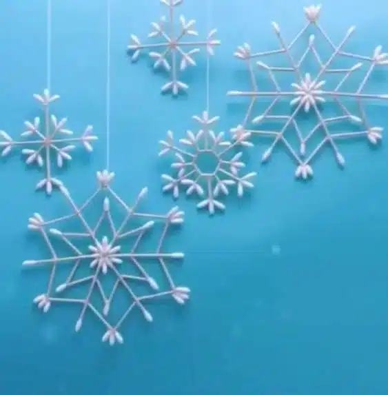snowflakes with cotton swabs for your christmas 3