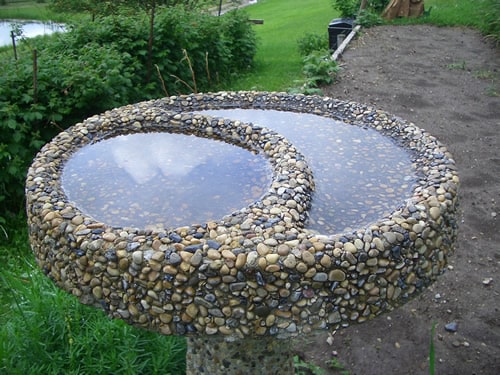 13+ Impressive Stone Decor For Your Garden