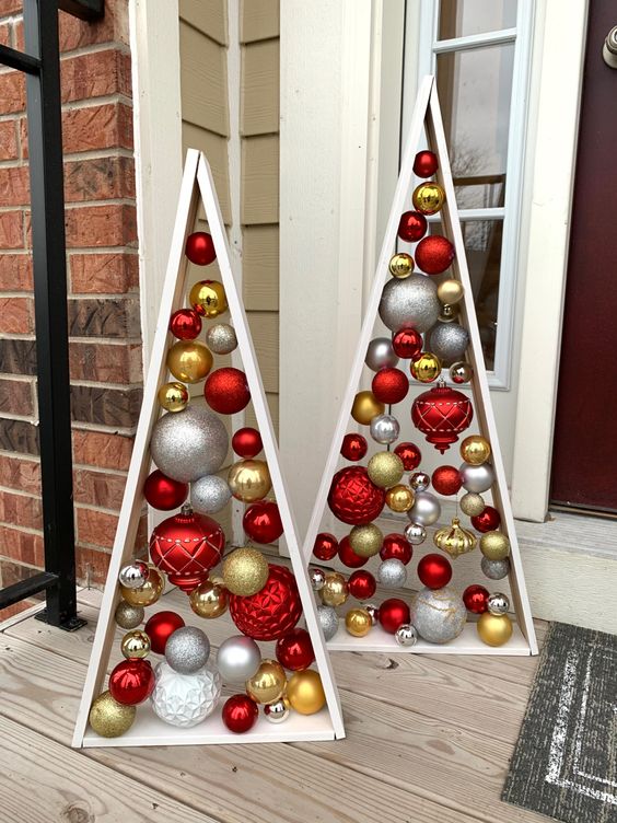 Triangular wooden Christmas tree with Christmas balls