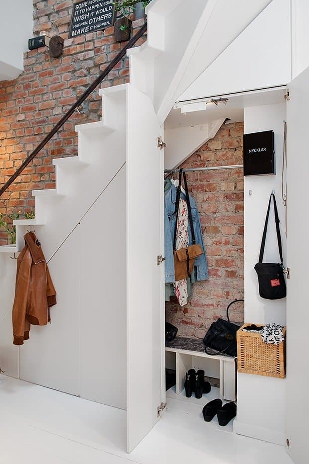 20+ Creative Under Stairs Storage Ideas