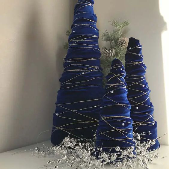 velvet christmas tree 9