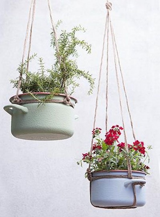 20+ Amazing Vertical Gardens For Your Balcony