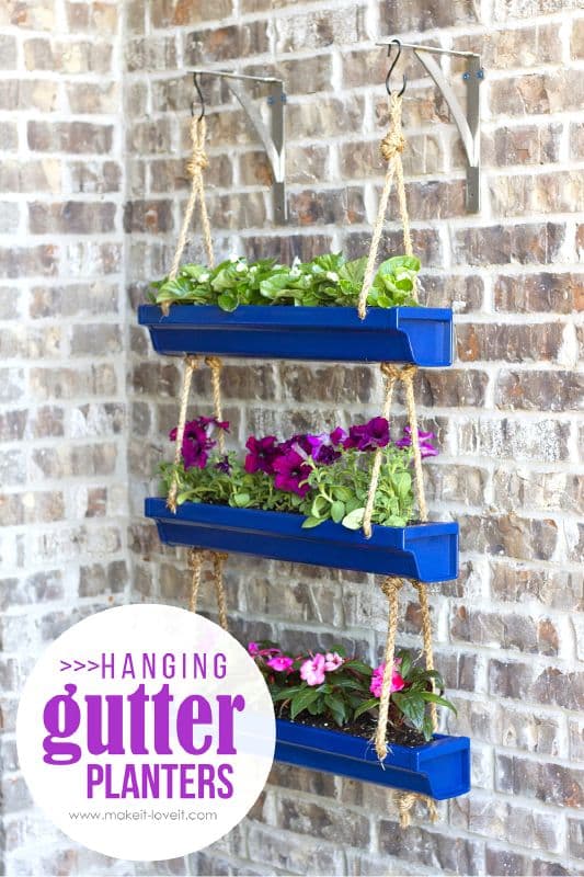 20+ Amazing Vertical Gardens For Your Balcony