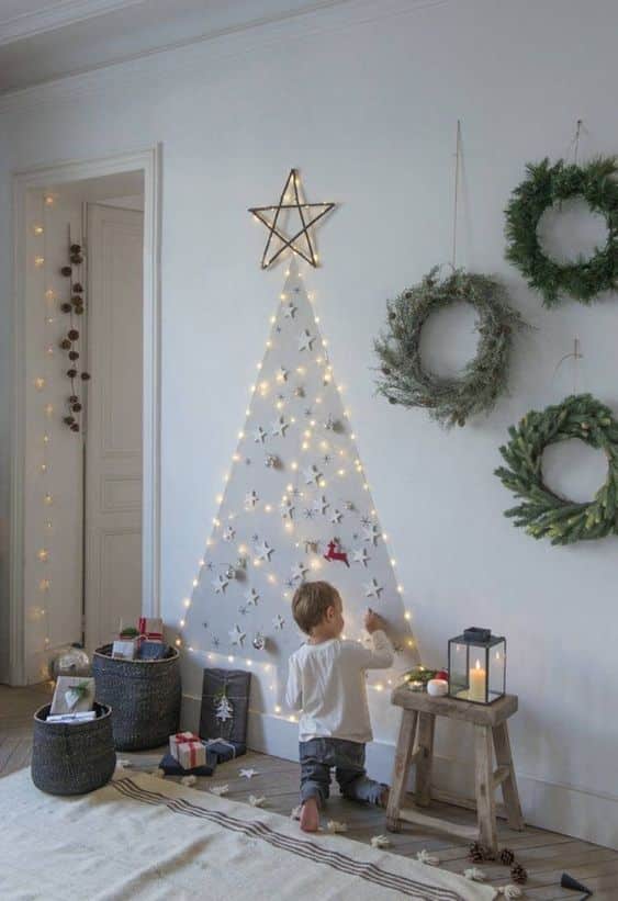 15+ Wall Christmas Tree Ideas: Creativity