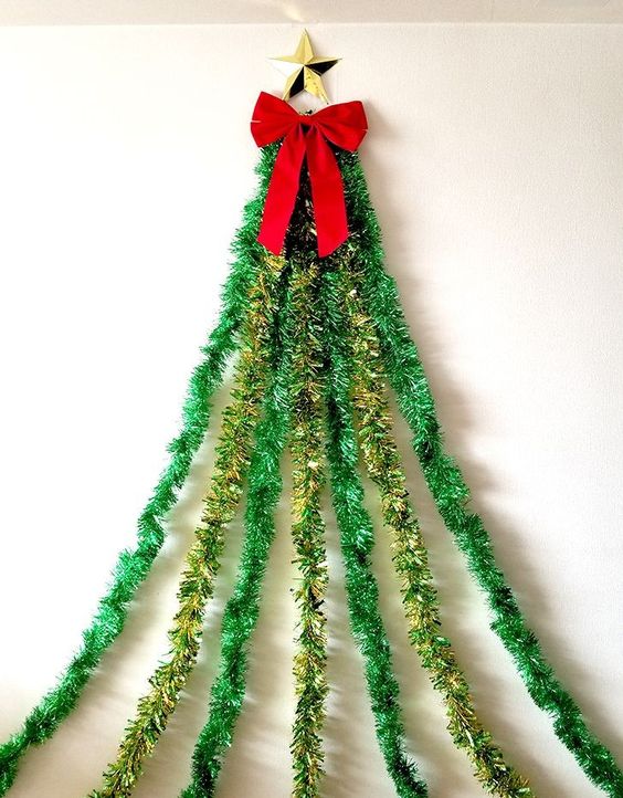 15+ Wall Christmas Tree Ideas: Creativity