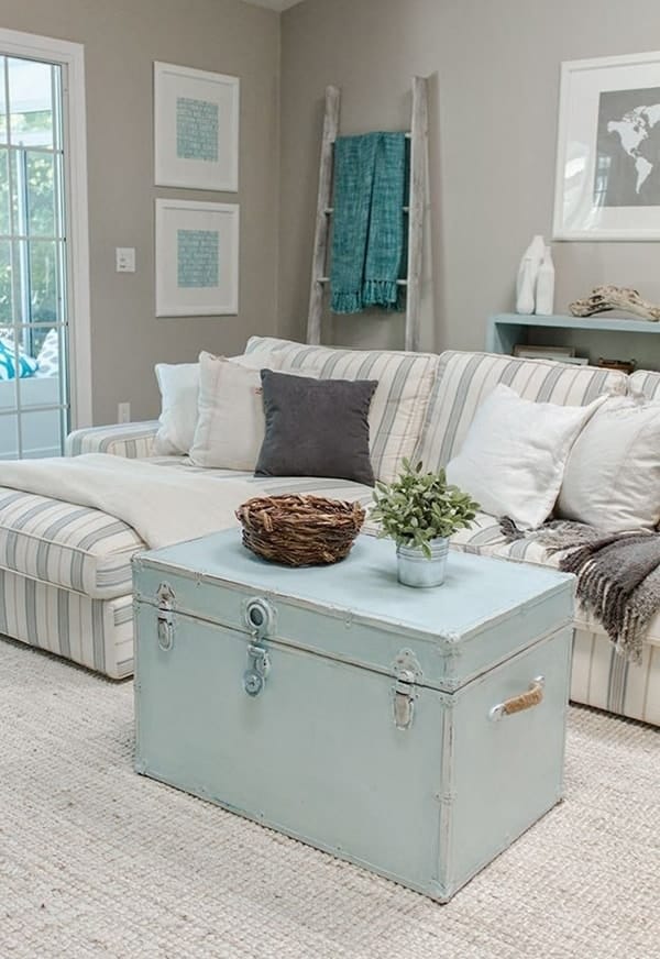 ways to decorate with trunks 9