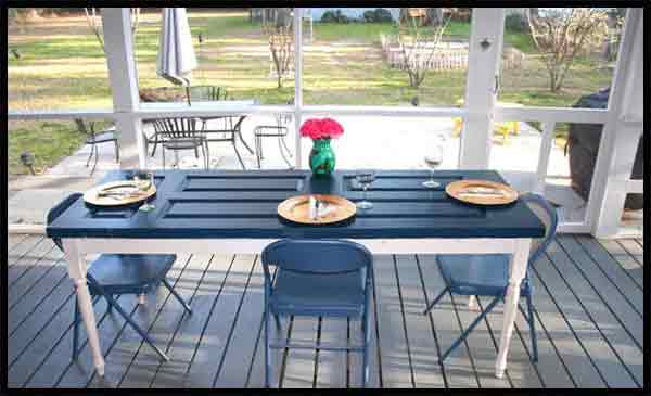 ways to transform an old door into a beautiful table 2