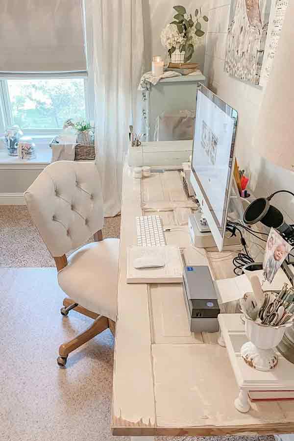 ways to transform an old door into a beautiful table