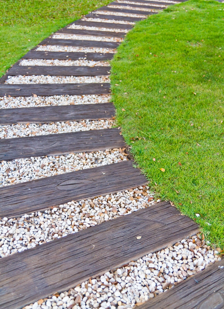 white pebble walkways 3