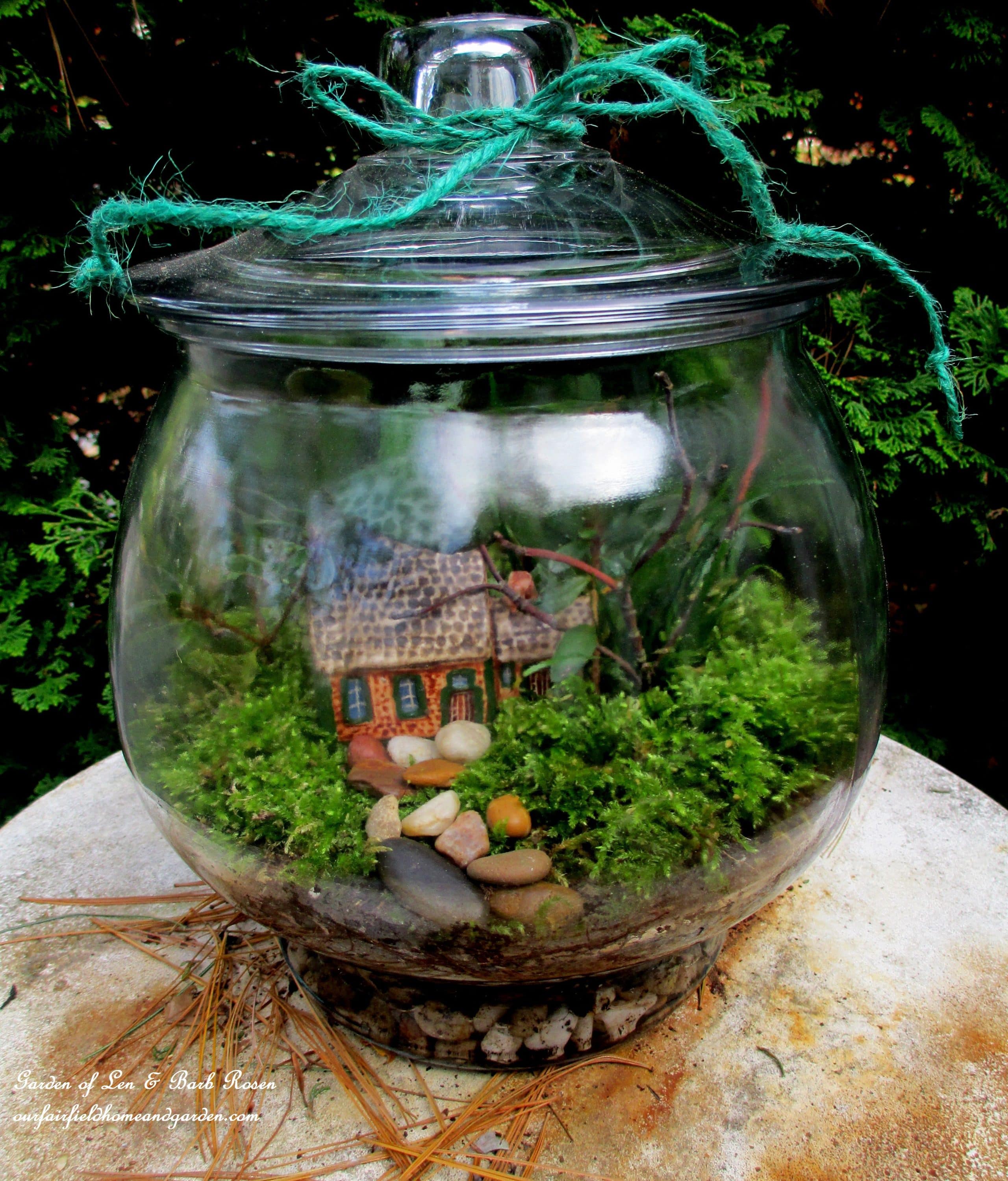 15+ Home Decor With Wonderful Terrarium