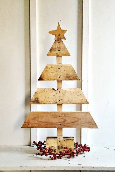 15+ Creative Wood Christmas Tree Ideas