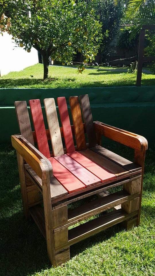 wooden chairs made with pallets 2