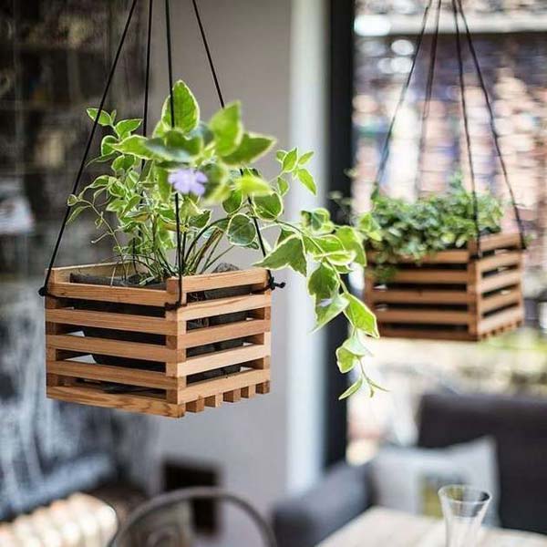 12+ DIY Wooden Crates For Your Garden