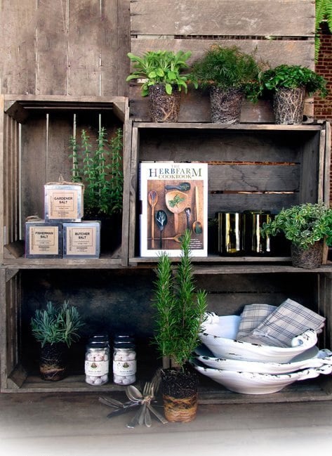 12+ DIY Wooden Crates For Your Garden