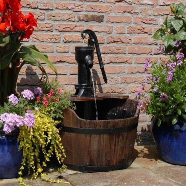 15+ Fantastic Wooden Garden Fountains