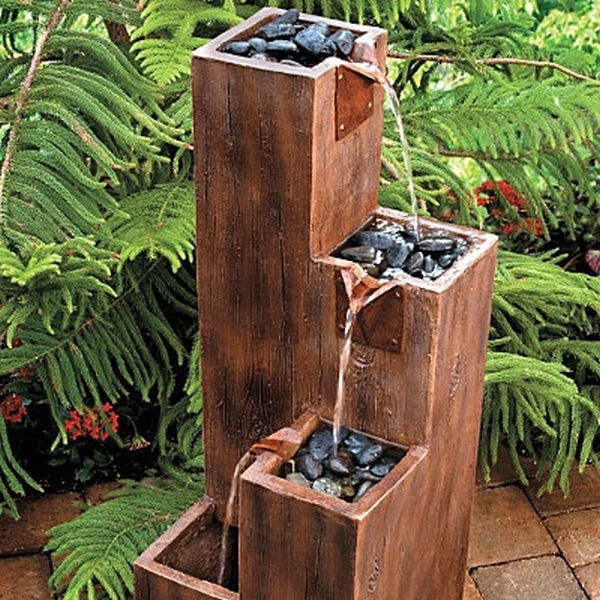 15+ Fantastic Wooden Garden Fountains