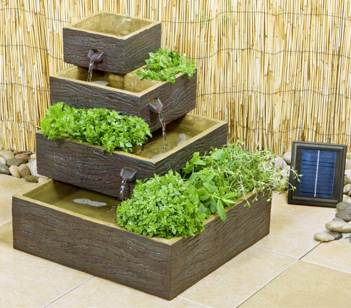 15+ Fantastic Wooden Garden Fountains