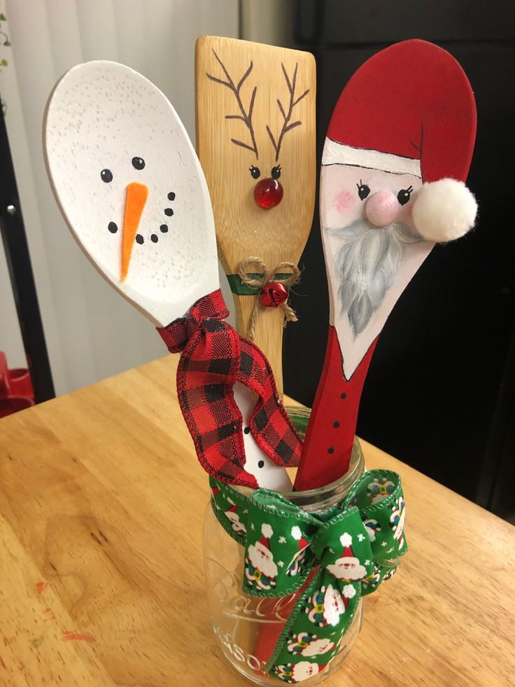 wooden spoons decorated for christmas 8